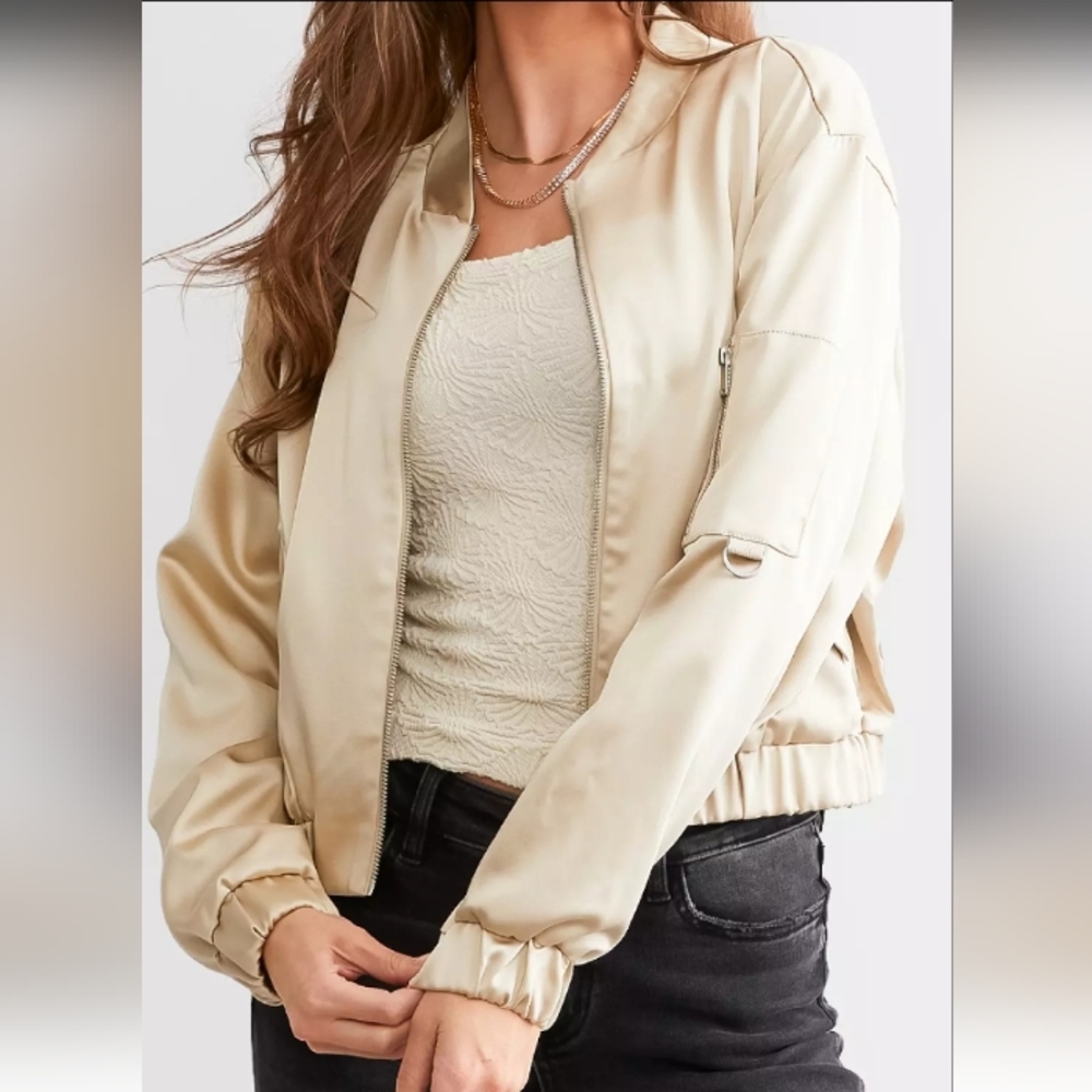 Women's Stoosh Size Large Cream Bomber Jacket NWOT